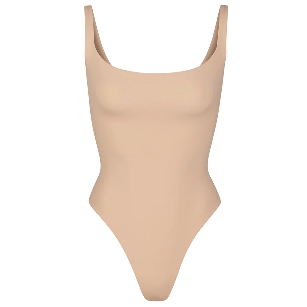 SKIMS Fits Everybody Square Neck Clay Bodysuit